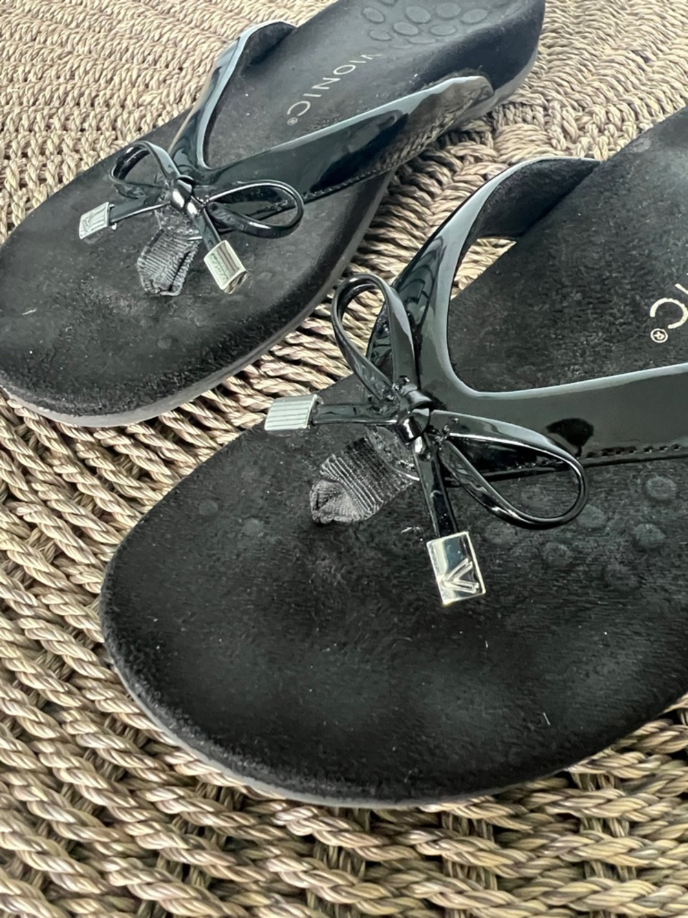 Vionic Black Bella Toe Thong Sandal size 6.5 - Picture 11 of 11